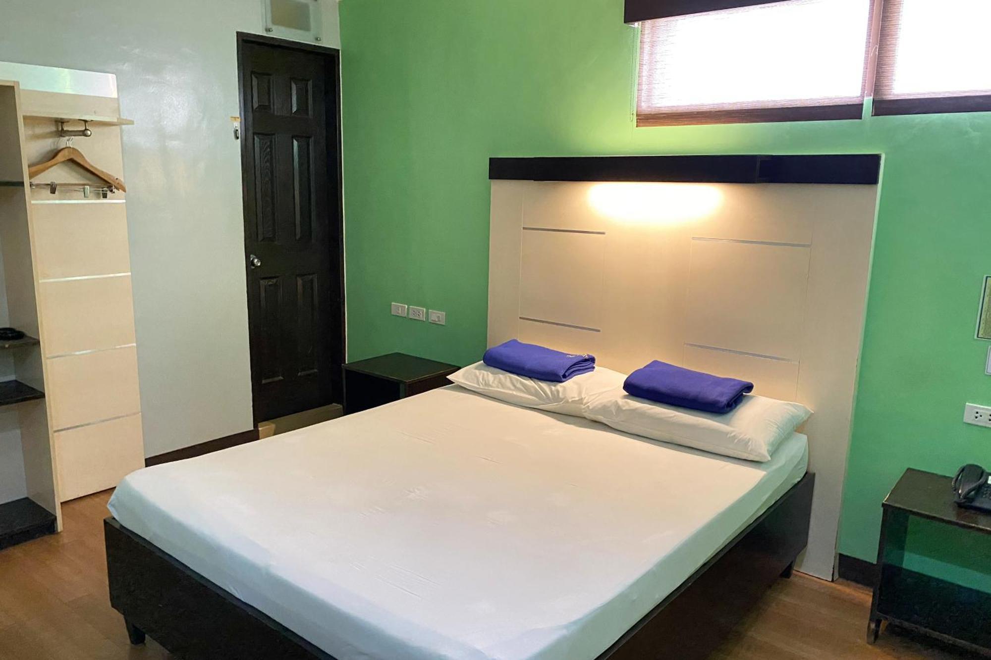 Sugbutel Family Hotel Cebu Zewnętrze zdjęcie