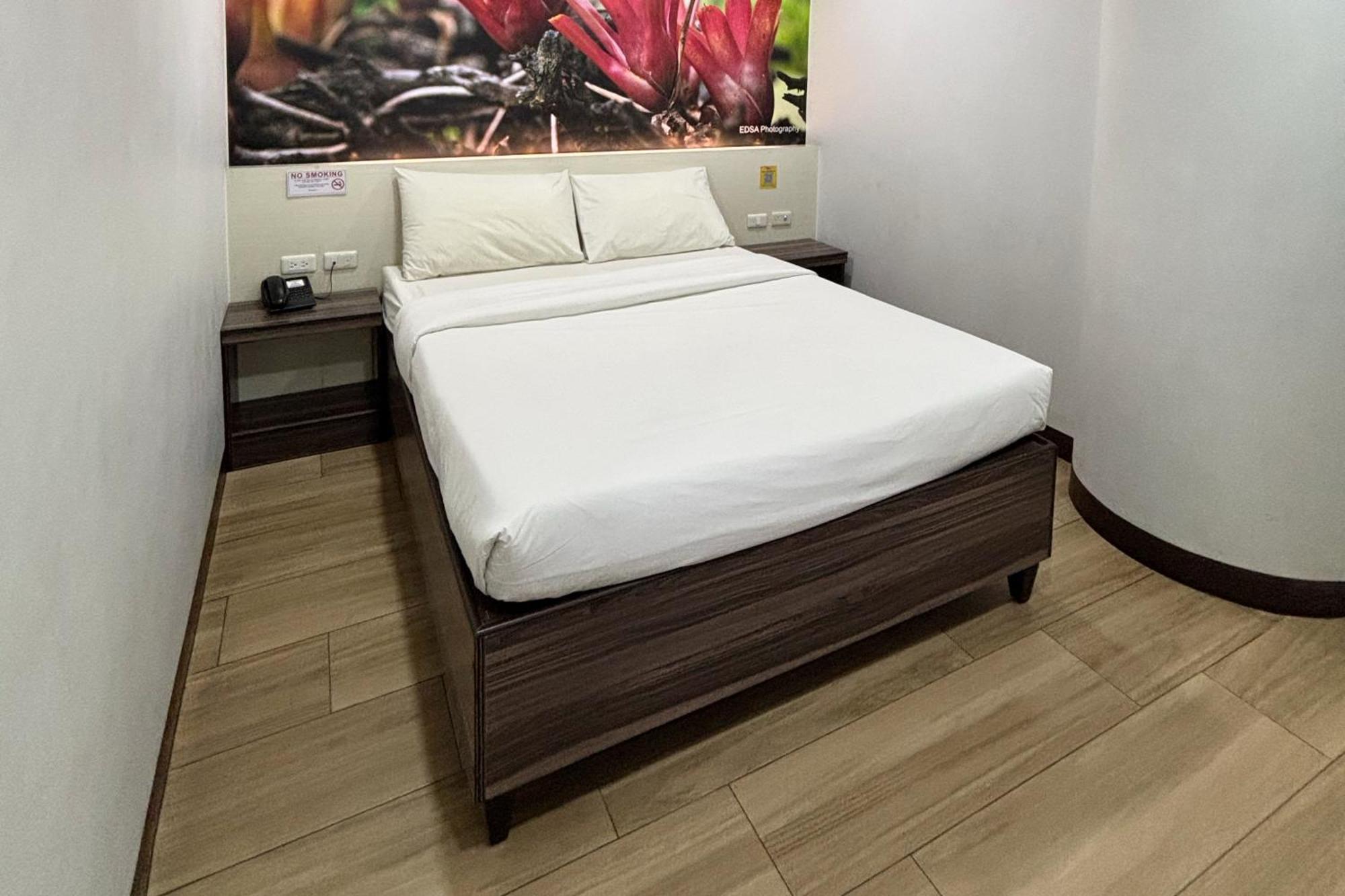 Sugbutel Family Hotel Cebu Zewnętrze zdjęcie