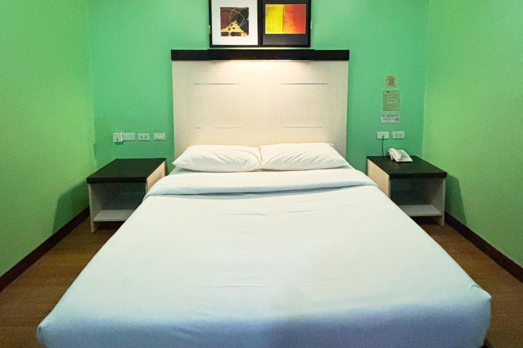 Sugbutel Family Hotel Cebu Zewnętrze zdjęcie