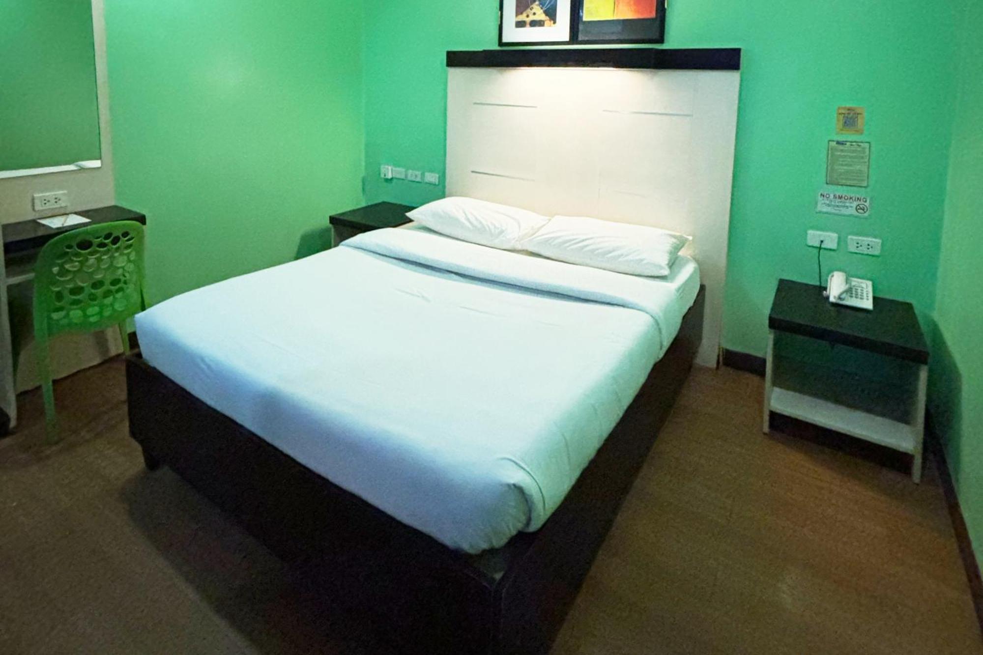 Sugbutel Family Hotel Cebu Zewnętrze zdjęcie