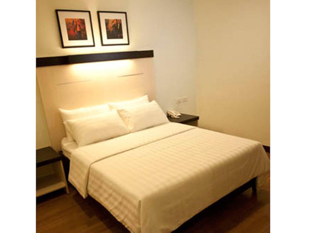 Sugbutel Family Hotel Cebu Zewnętrze zdjęcie
